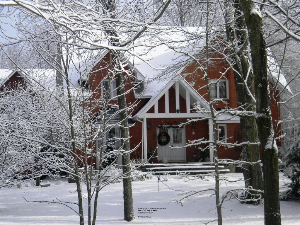Maple Woods Bed & Breakfast Casselman ภายนอก รูปภาพ